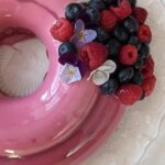 Entremet hibiscus & fruits rouges